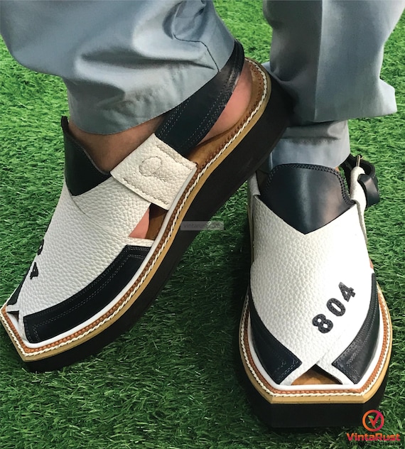 Handcrafted White Leather Peshawari Chappal: Kaptaan Style Ethnic Footwear