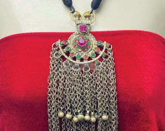 アフガニスタンのクチヘッドピースネックレス：ヴィンテージガラス