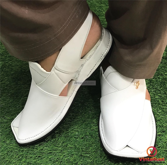 Handmade White Peshawari Chappal | Traditional Leather Men's Sandals | StylishEthnic Footwear | Comfortable Wedding Shoes