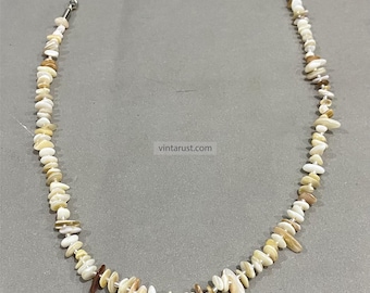 Collar de conchas naturales hecho a mano: joyería bohemia de playa