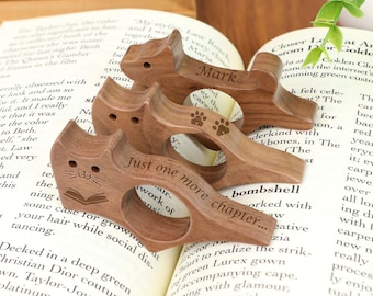 Valentine's gift, Gifts for Readers, Animal Book Page Holder, Custom Bookmark, Thumb Page Holder, Handmade Cat Dog Bookmark, Cozy Reading