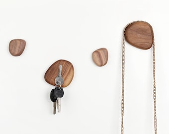 Llavero magnético de madera decorativo personalizado, ganchos de pared de nogal con forma de guijarro, organizador moderno para entrada, decoración de pared, decoración minimalista para el hogar.