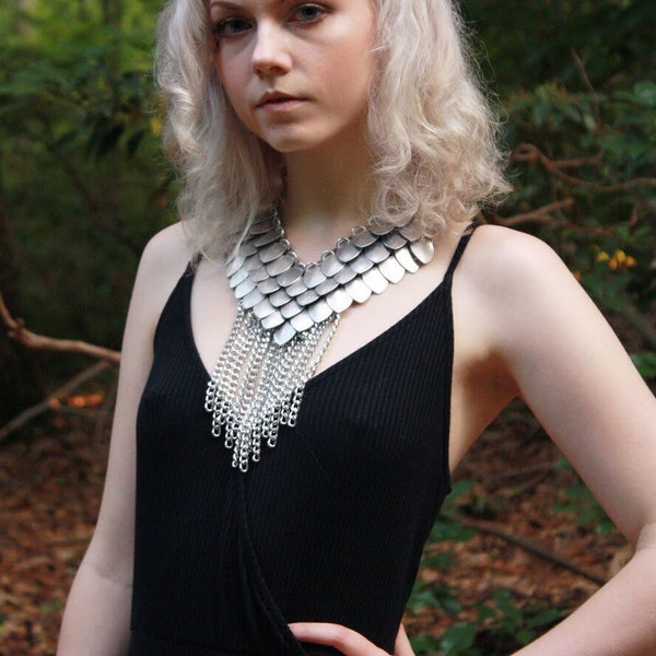 Scale Fringe Necklace with Long Chain