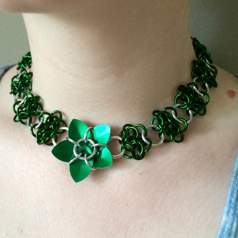 Chainmail Lace Flower Choker image 2