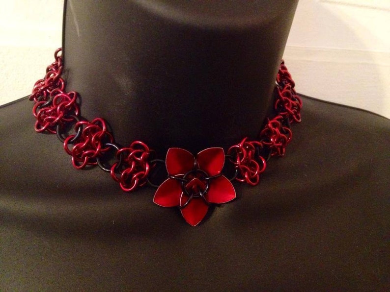 Chainmail Lace Flower Choker image 4