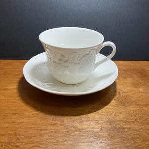 Wedgewood China Strawberry Vine - Etsy