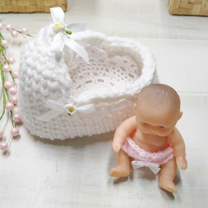 PDF Pattern for Crochet Bassinet for up to 5" Dolls