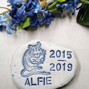 Gerbil Memorial Stone Personalized 2.5 to 3.5 Ships Insured Priority image 1