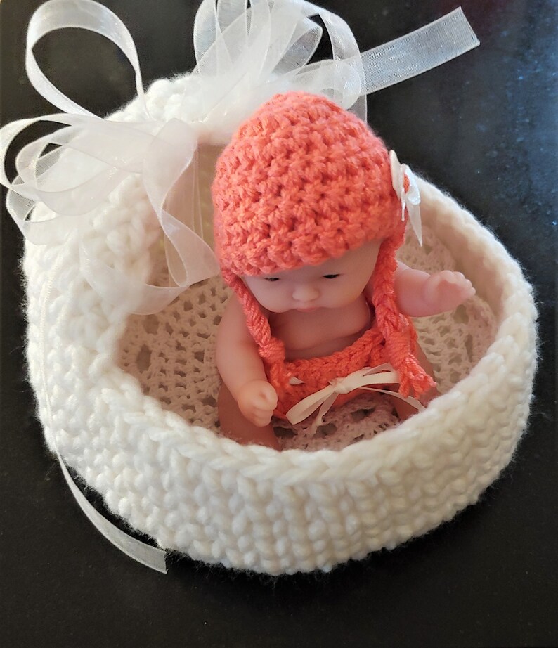 PDF Pattern Crochet Round for up to 5 Dolls Etsy