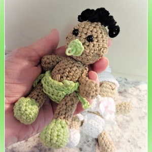 Tiny 5&quot; Baby Boy or Girl Doll and Clothes Crochet Pattern