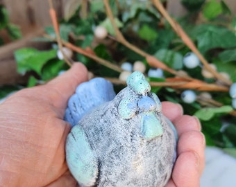 Concrete Spring Chicken Figurine: Hand-Painted Garden Decor (2.5 inches)