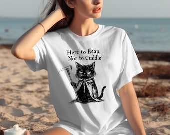 Grim Reaper Cat T-Shirt: Funny Halloween Cat Lover Tee