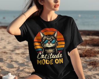 Magliette con la modalità "Catitudine", maglietta con gatto simpatico, maglietta con gatto divertente, gatto retrò, regalo per gli amanti dei gatti, magliette con gatto e occhiali da sole