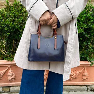 Italian Hand and crossbody bag, Italian leather elegant handbag for women Made in Italy Florence
