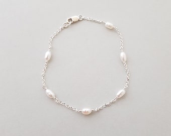 Dainty Pearl Bracelet flowergirl gifts wedding bracelet for women handmade wire wrapped freshwater pearl chain