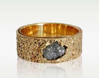 Trendy engagement or promising gold ring with a rough diamond insert, custom-designed Israeli jewelry from Haifa.