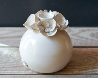 Little stoneware spherical  bottle vase in white with 4 petals flowers - MADE TO ORDER -  Handmade Ceramics  - Stoneware -