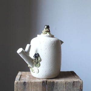Stoneware Teapot with blu mushrooms and little snail MADE TO ORDER Stoneware Teapot 画像 6