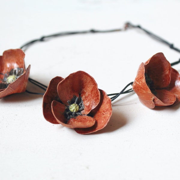 Three  Poppy flowers a Fresh Necklace from Italy  -  Stoneware