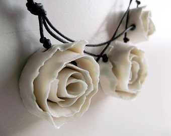 Porcelain Necklace - Three  White  Porcelain Roses a Fresh Necklace from Italy - Limoges Porcelain