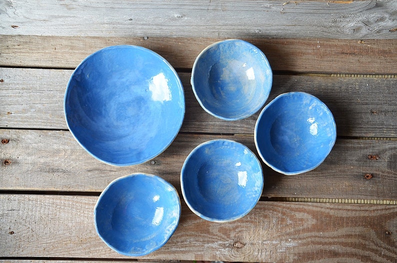 Five stoneware dishes in turquoise one medium and four small Stoneware grès Plate image 2