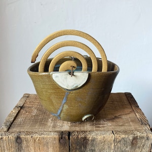 Kom van groen en wit aardewerk voor muggenspiraal (zampirone) - MADE TO ORDER - Handgemaakt keramiek