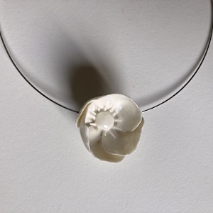 Anemone necklace - Limoges porcelain