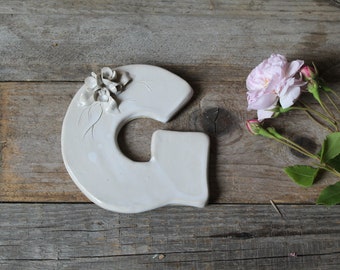 G - Ceramic letter with little flowers - stoneware