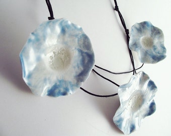 Three Fresh Light Blue Porcelain Flowers Necklace from Italy