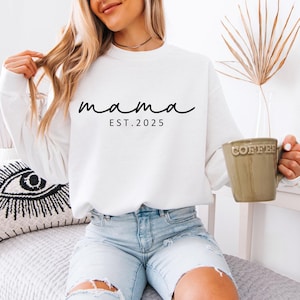 年子mämä✨ Mama Est 2025 Sweatshirt, Mama Established Hoodie, Mother's