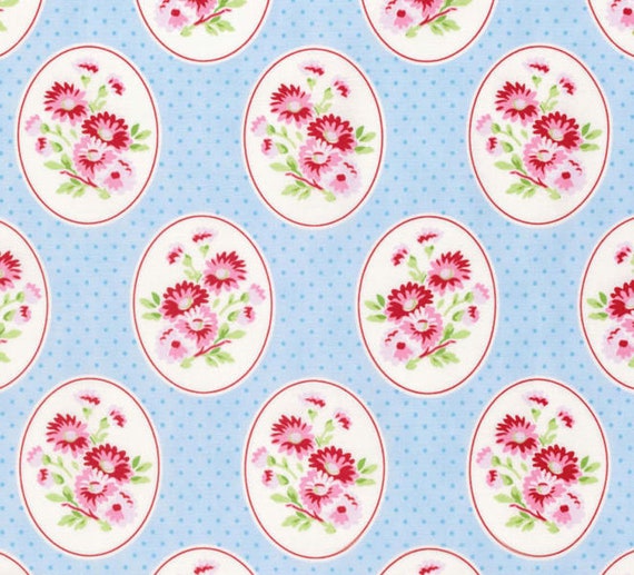 Rambling Rose Stoff Omas Tapete Blau- Tanya Whelan Stoff