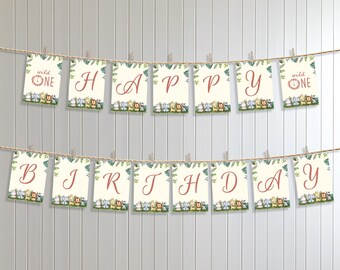 Può includere: Uno striscione "Buon Compleanno" con singole carte quadrate infilate su uno spago. Le carte hanno uno sfondo color crema con lettere rosse e un bordo di animali della giungla. Le parole "wild one" sono sulle carte finali.
