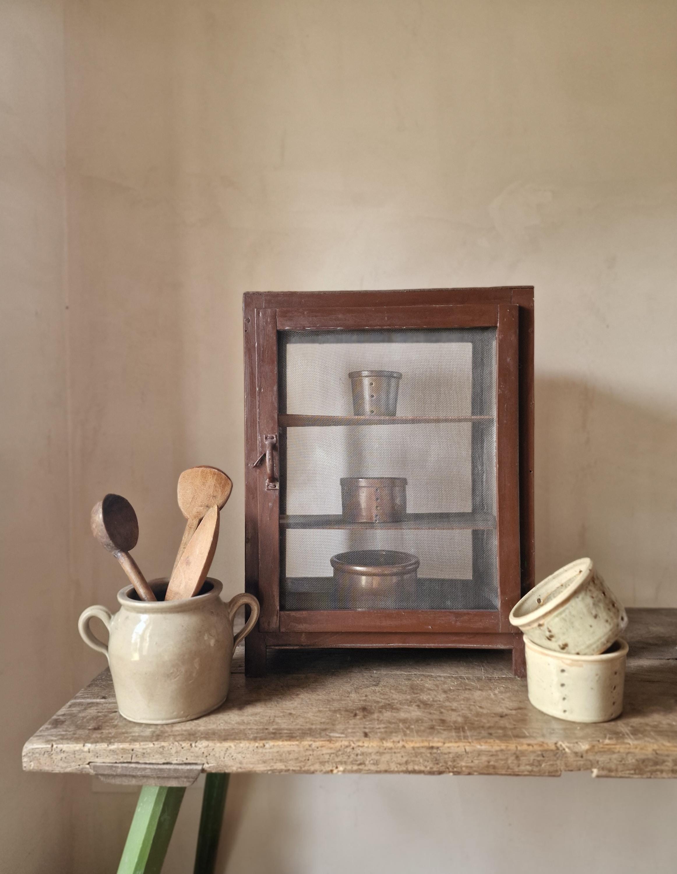 ANCIEN FROMAGER GARDE MANGER EN BOIS DECOR CORBEAU ET LE RENARD ANNEES 1960 Imgx1200 5827