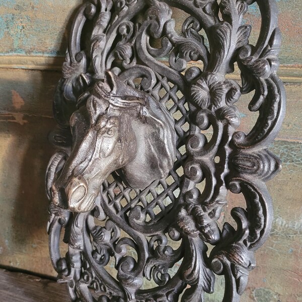 Italienische Vintage Bronze Dekoratives Pferd Türschild, Mid Century