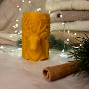 Pure scented beeswax candle - Christmas Edition - Christmas tree - Natural gift