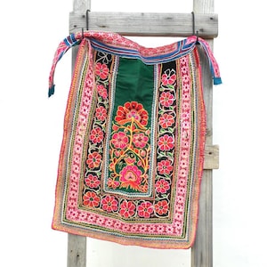 Porta-bebês Hmong vintage, porta-bebês da tribo das colinas, porta-bebês Hmong, tecidos vintage da tribo das colinas, tecidos Hmong, flores Hmong
