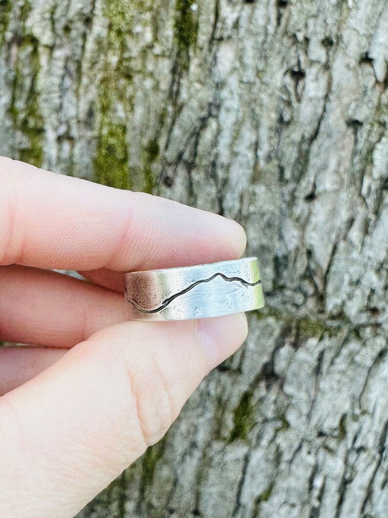 rustic mountain wedding band ring . engraved sterling silver mountain landscape band by peacesofindigo . size 4 5 6 7 8 9 10 11 12 image 9