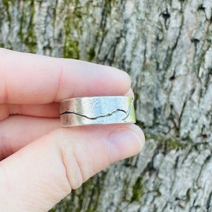 rustic mountain wedding band ring . engraved sterling silver mountain landscape band by peacesofindigo . size 4 5 6 7 8 9 10 11 12 image 8