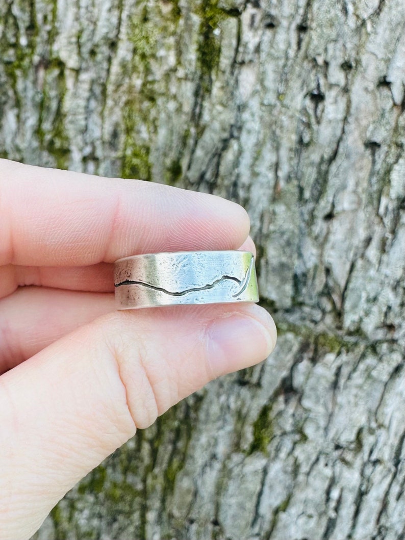 rustic mountain wedding band ring . engraved sterling silver mountain landscape band by peacesofindigo . size 4 5 6 7 8 9 10 11 12 image 8
