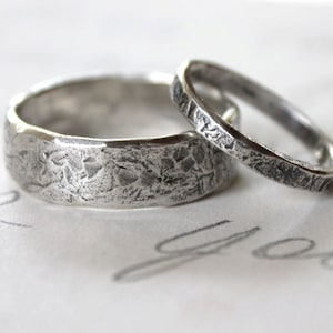 rustic wedding band ring set . sterling silver wedding rings . engraved inscription . river rock wedding rings