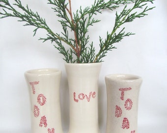 Red and White Pottery Live Love Pray Vase Set