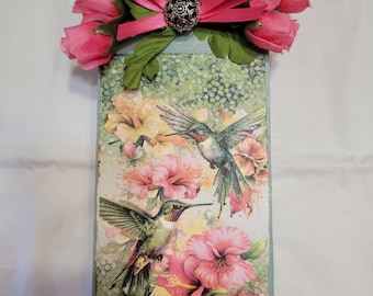 Hummingbird Wall Art, Handmade Decoupage Hummingbird Decor, Spring Summer Floral Decor, Gift for Mom, Cottage Style Decor