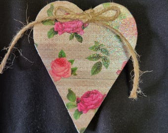 Valentines Heart Magnet, Pink Roses on Printed Shiplap Wood, Jute Bow