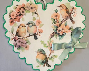 Bird Heart Wall Art, Pink and Lavender Floral Decor, Scalloped Heart Plaque, Cottagecore Bird Decor, Spring Wall Hanging,Shelf Sitter Gift