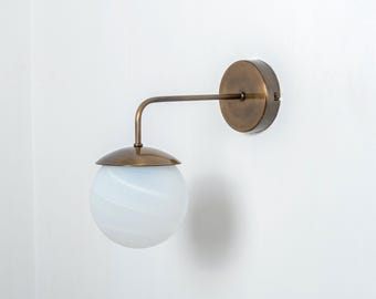 Lámpara de pared minimalista Art Déco, aplique de globo de cristal, aplique de pared para dormitorio, elegante aplique de pared para baño, aplique de tocador moderno de estilo rústico.