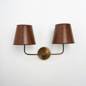 Vägglampa med tygskärm, Vintage dubbelvägglampa, Modern vägglampa för badrum, Sänglampa, Lantlig vägglampa, Mässingslampa med böjd arm