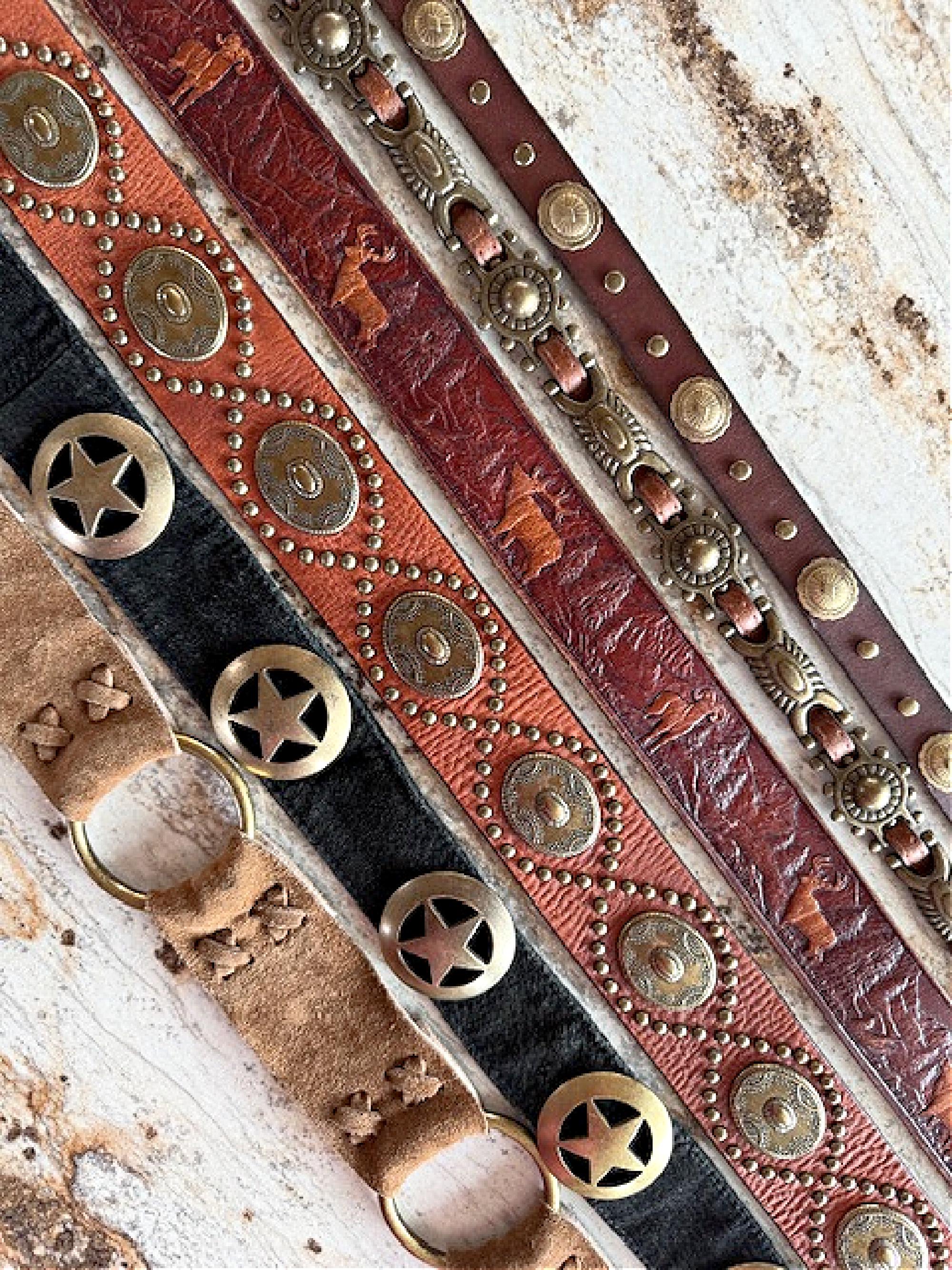 Vintage Leather Belt Tooled Western Brass Stars Silver  display picture 1