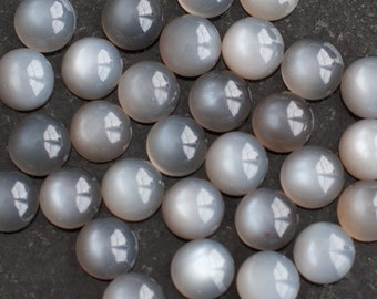 8mm One Round Black Catseye Moonstone Round Cabochon