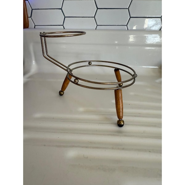 Vintage MCM Atomic Chip Dip Set Wire Rack Wood Peg Legs Chrome Metal Stand