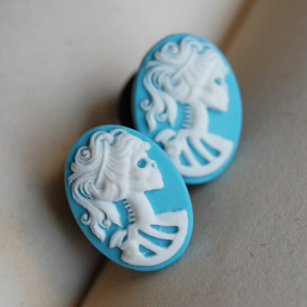 00g (10mm) Blue Skeleton Cameo Plugs for stretched earlobes